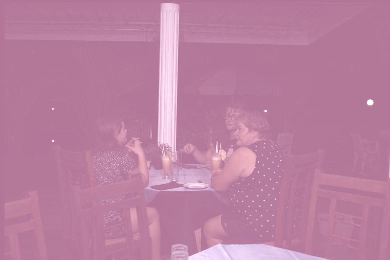 Margosa Lake Resort アヌラーダプラ エクステリア 写真
